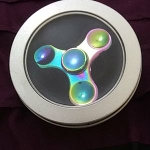 Spinner with box